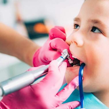 dentista amigo criança