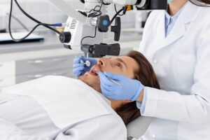 desvitalizar dentes microscopio Microscopia Endodontia desvitalizar dentes microscopio Microscopia Endodontia