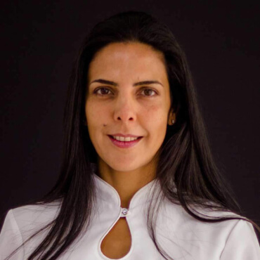 equipa-dentistas-faro-cristhiane-hanna-medica equipa-dentistas-faro-cristhiane-hanna-medica